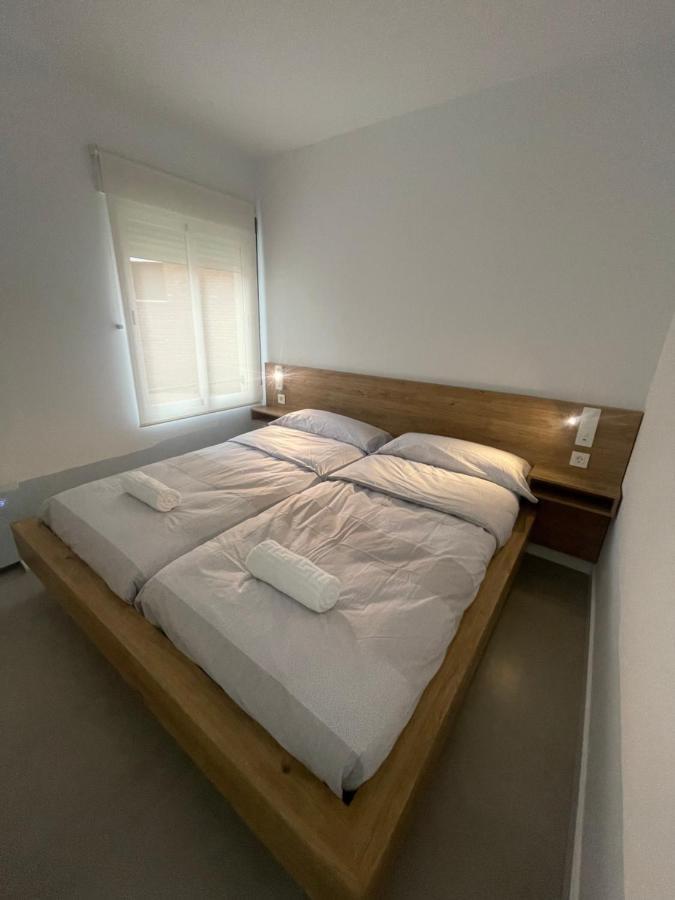 Apartamento Isabella Suite グエハル・シエラ エクステリア 写真